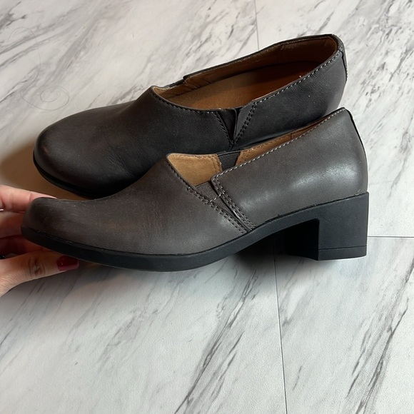 Dansko caymden gray burnished nubuck leather loafer heel shoe size 37 EU - Picture 3 of 11